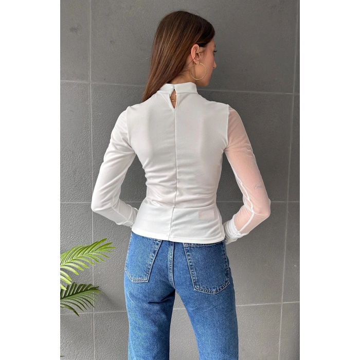 Yarım Balıkçı Tül Detaylı Bluz