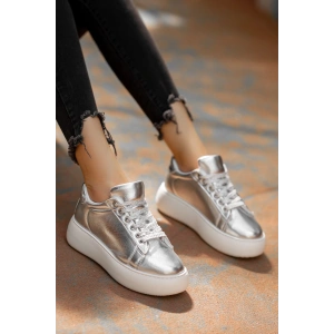 Nommi Gümüş Rugan Bağcıklı Spor Ayakkabı