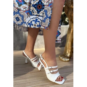 Puck Beyaz Cilt Topuklu Ayakkabı