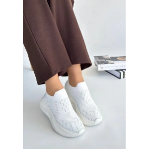 Soord Beyaz Triko Boncuk İşlemeli Spor Ayakkabı