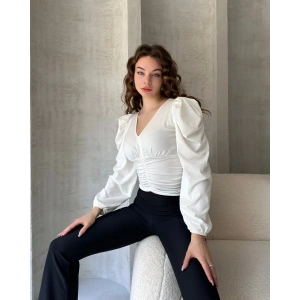 V Yaka Drape Detaylı Crep Bluz