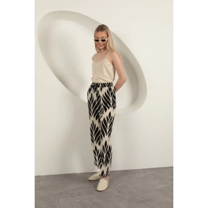 Viskon Kumaş Yaprak Desen Pantolon-Siyah
