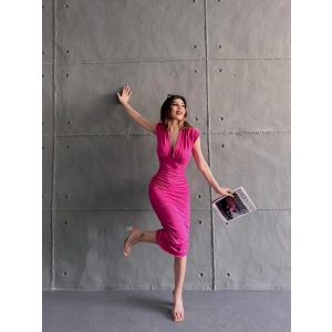 Yanı Büzgü Detaylı Dekolteli Maxi Boy Dalgıç Elbise