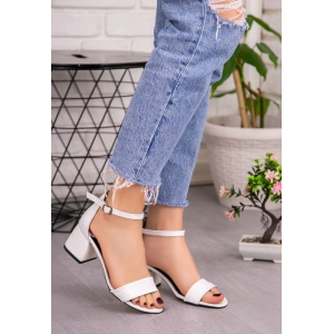 Yenta Beyaz Cilt Tek Bant Topuklu Ayakkabı