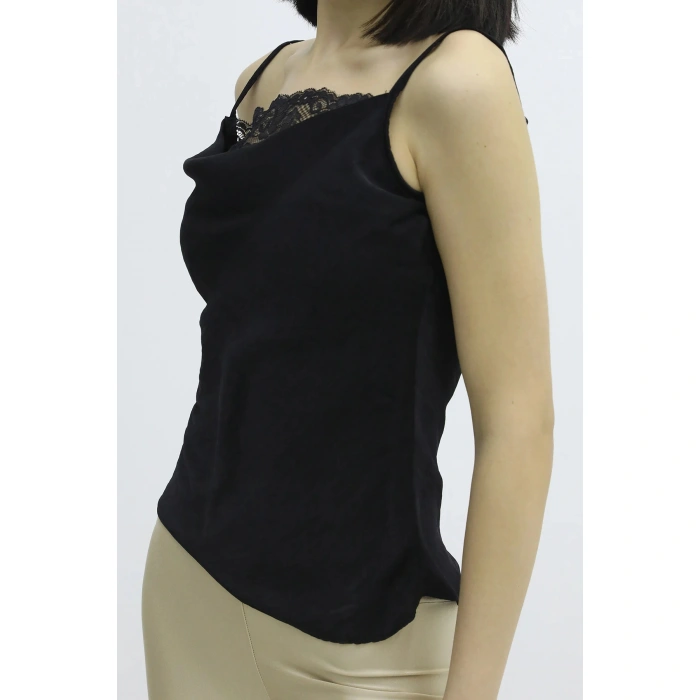 İp Askılı Dantel İşlemeli Bluz Siyah - P-019808