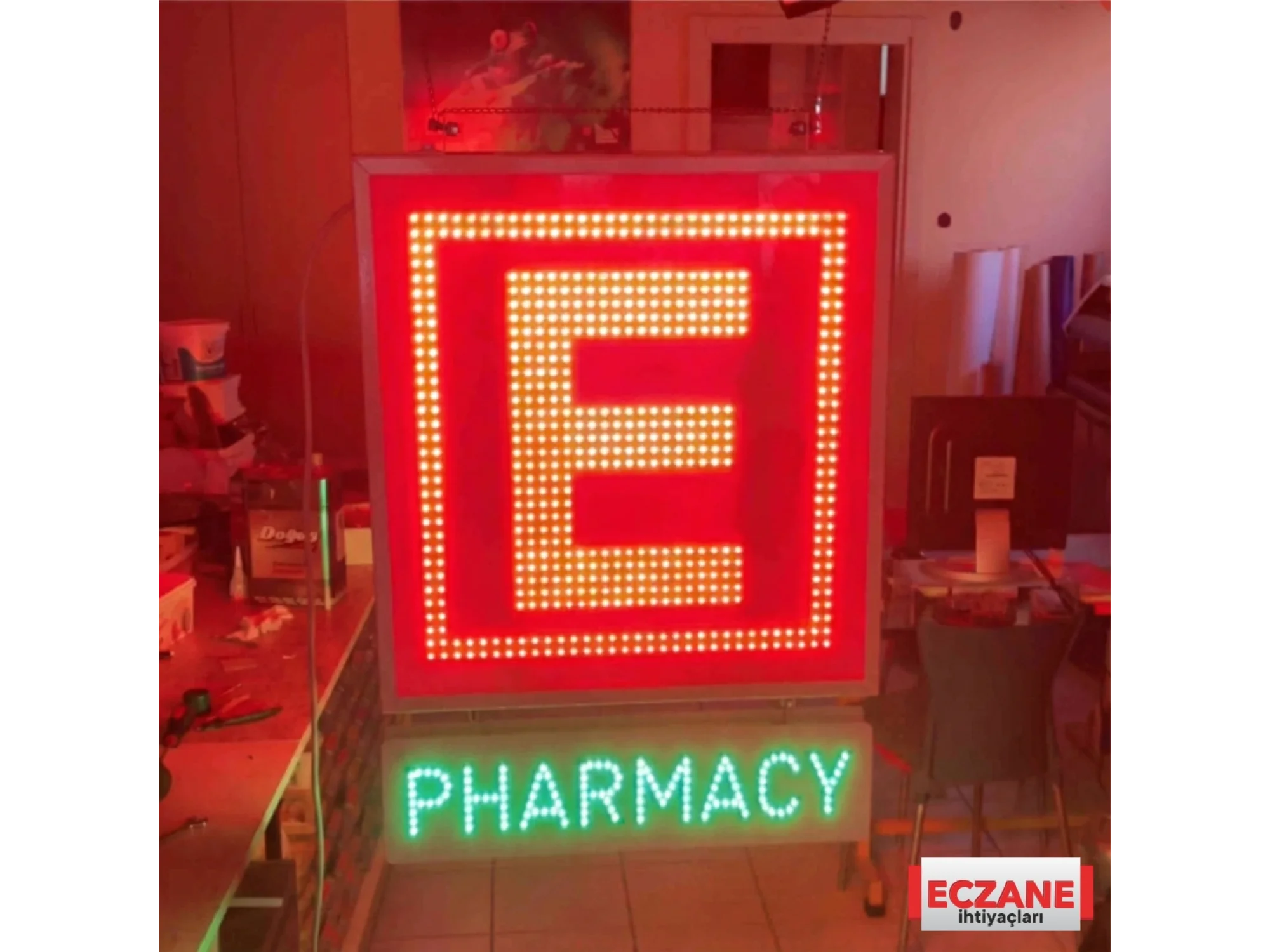Eczane E pano ve Pharmacy Tabelası, Animasyonlu