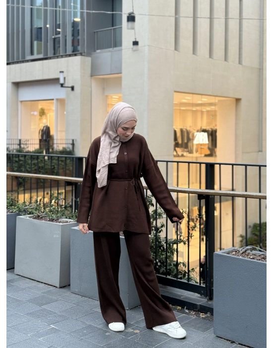 Düğmeli Kışlık Tesettür Triko Takım