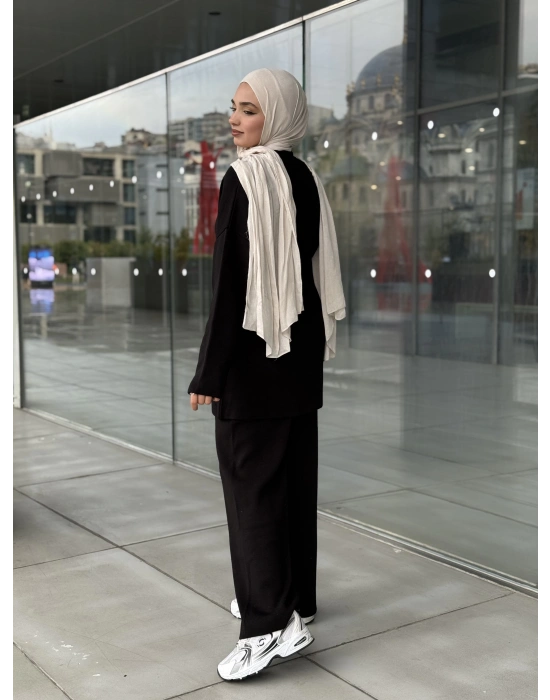 Düğmeli Kışlık Tesettür Triko Takım