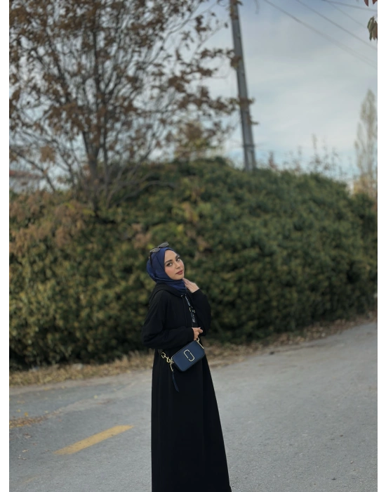 Kapüşonlu Kışlık 3 İplik Tesettür Elbise