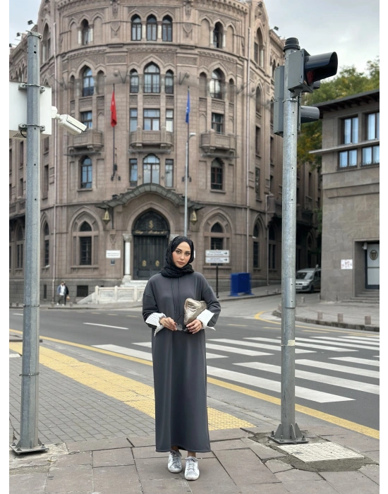 Kapüşonlu Kışlık 3 İplik Tesettür Elbise