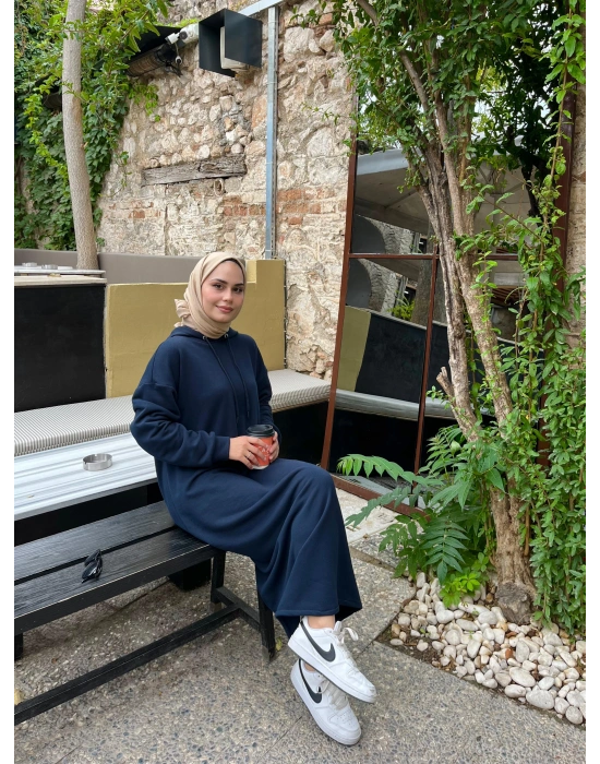 Kapüşonlu Kışlık 3 İplik Tesettür Elbise