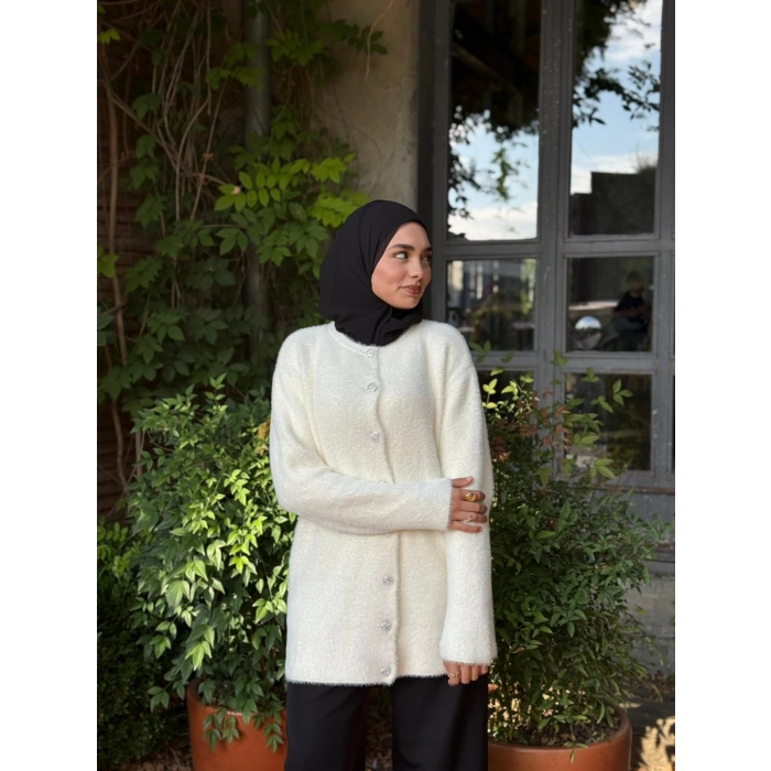 Kalp Düğmeli Hırka Yumuşacık Dokulu Peluş -Beyaz