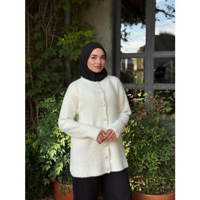 Kalp Düğmeli Hırka Yumuşacık Dokulu Peluş -Beyaz