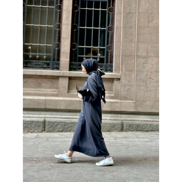 Kapüşonlu Kışlık 3 İplik Tesettür Elbise