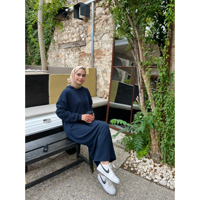 Kapüşonlu Kışlık 3 İplik Tesettür Elbise