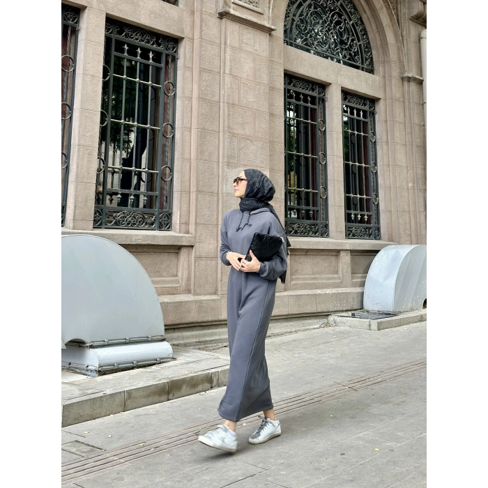 Kapüşonlu Kışlık 3 İplik Tesettür Elbise