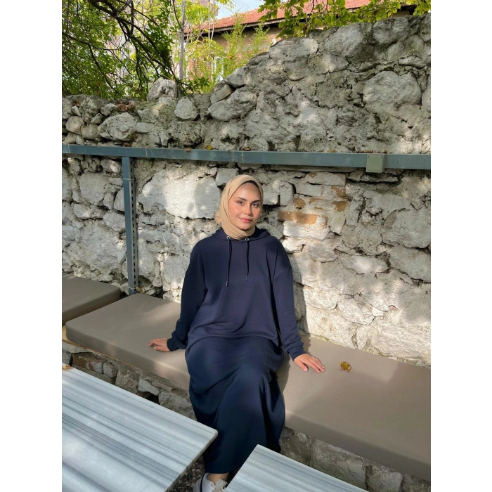 Kapüşonlu Kışlık 3 İplik Tesettür Elbise