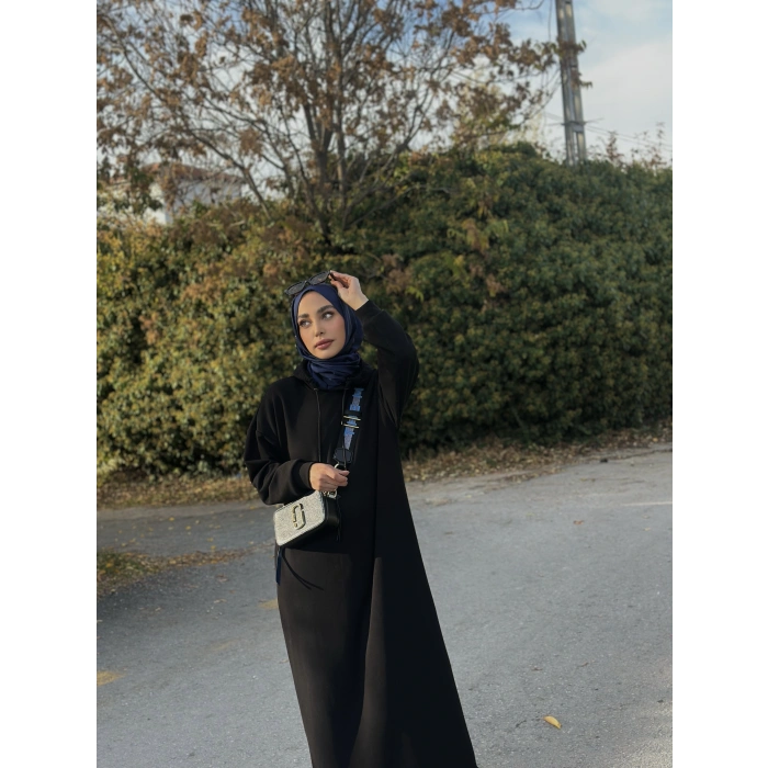 Kapüşonlu Kışlık 3 İplik Tesettür Elbise