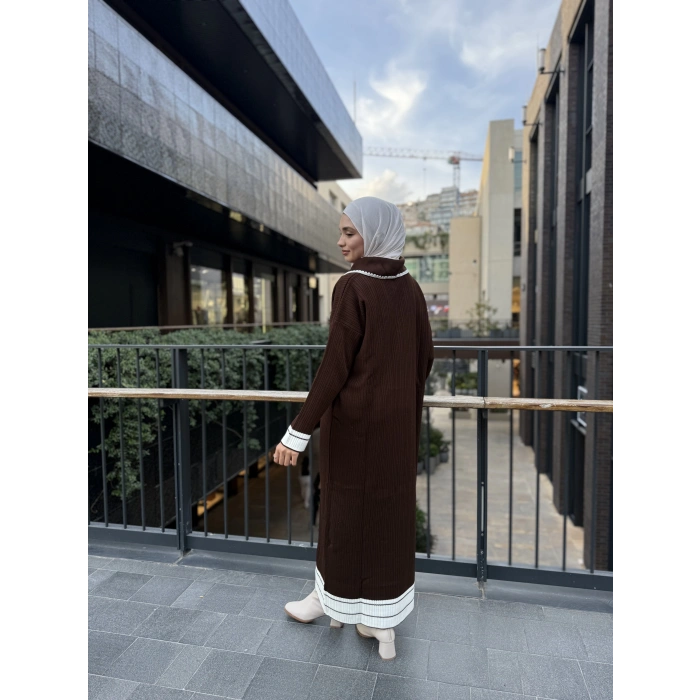 Yakalı Triko Elbise