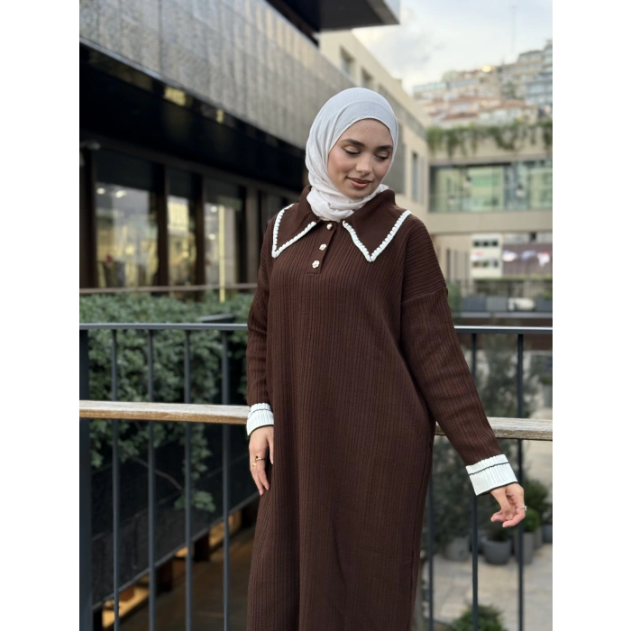 Yakalı Triko Elbise