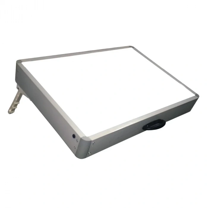 Akyazı Çantalı Işıklı Çizim Masası 50x70cm