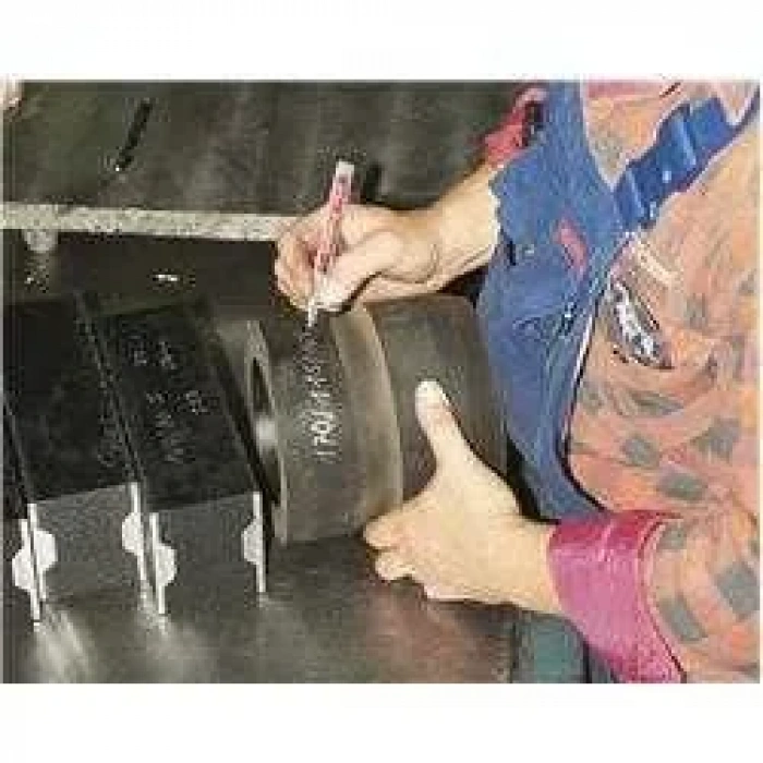 Edding 750 Tam Örtücü Boya Markörü Beyaz