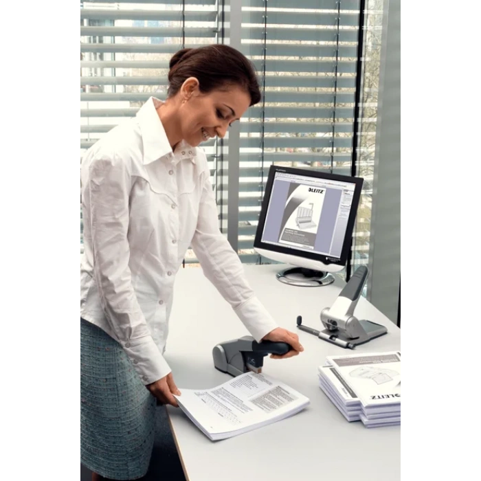 Leitz 5552 Kollu Zımba Makinesi (60 Sayfa 25/10)