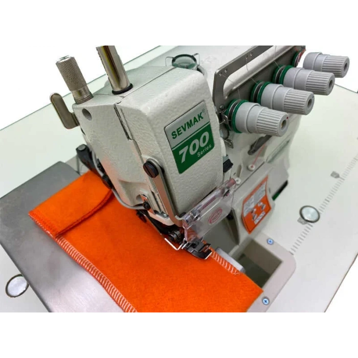 Sevmak Sk-700-04d 4 İplik Overlok Makinası
