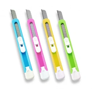 DELİ 2054 PLASTİK NEON DAR MAKET BIÇAĞI 9mm (0.4mm KALINLIK)(SK5 JAPON ÇELİĞİ)