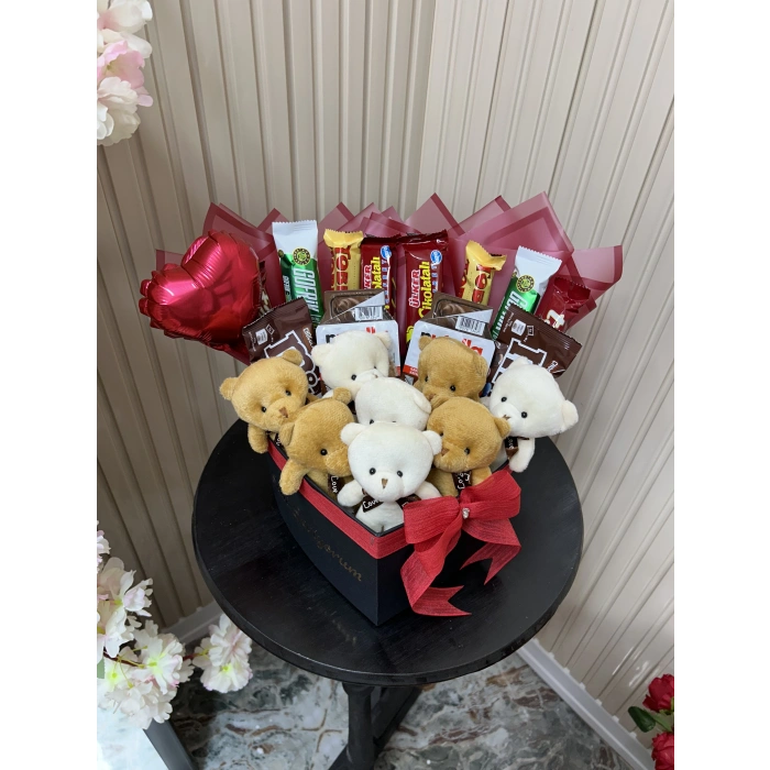 Kalp Kutuda Bear & Çikolata