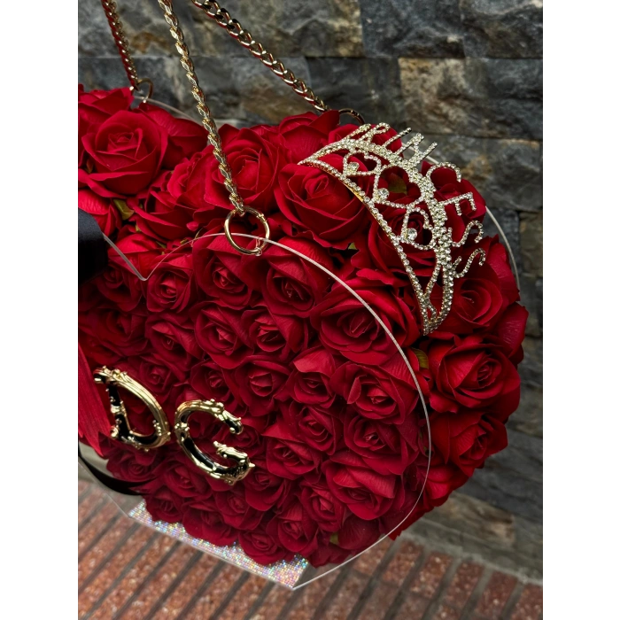 Premium Kalp Çantada Kadife Güller