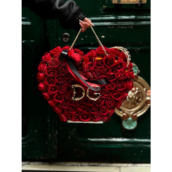 Premium Kalp Çantada Kadife Güller