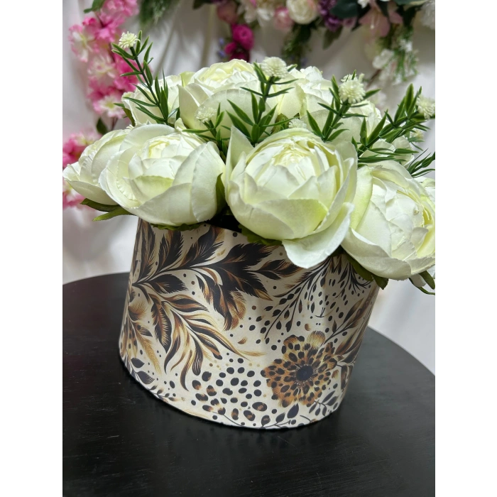 Desenli Kutuda Yapay Şakayıklar