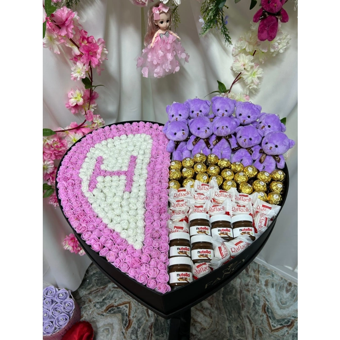 Dev Kalp Kutuda Kişiye Özel Harf & Ayıcıklar & Çikolatalar