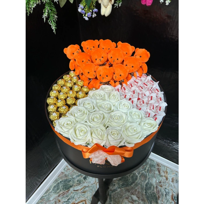 Dev Kutuda Çikolatalar & Güller ve Ayıcıklar