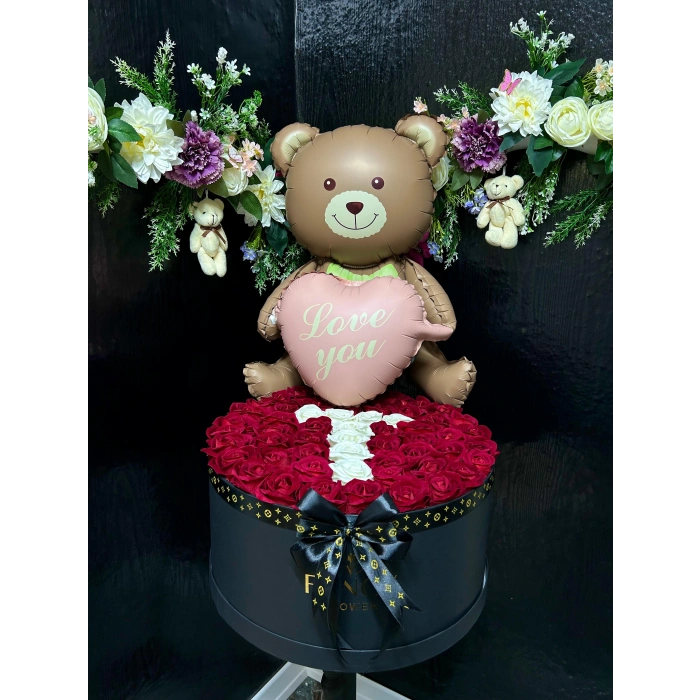 Dev Kutuda Kişiye Özel Harf ve Ayıcık Balon