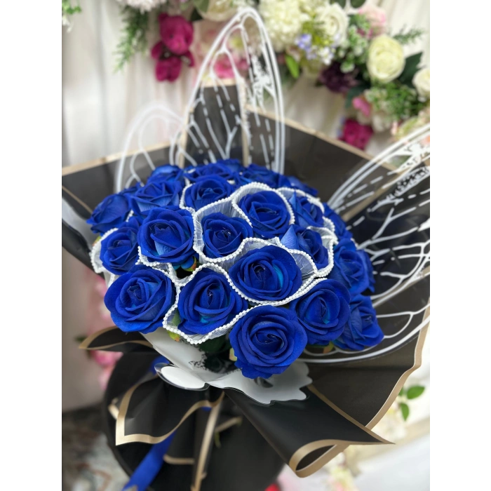 İnci Detaylı Mavi Kelebek Buket