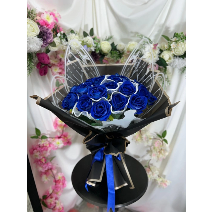 İnci Detaylı Mavi Kelebek Buket