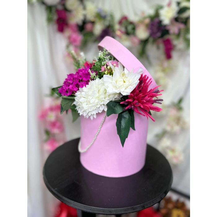 İnci Detaylı Pembe Kutu Aranjman