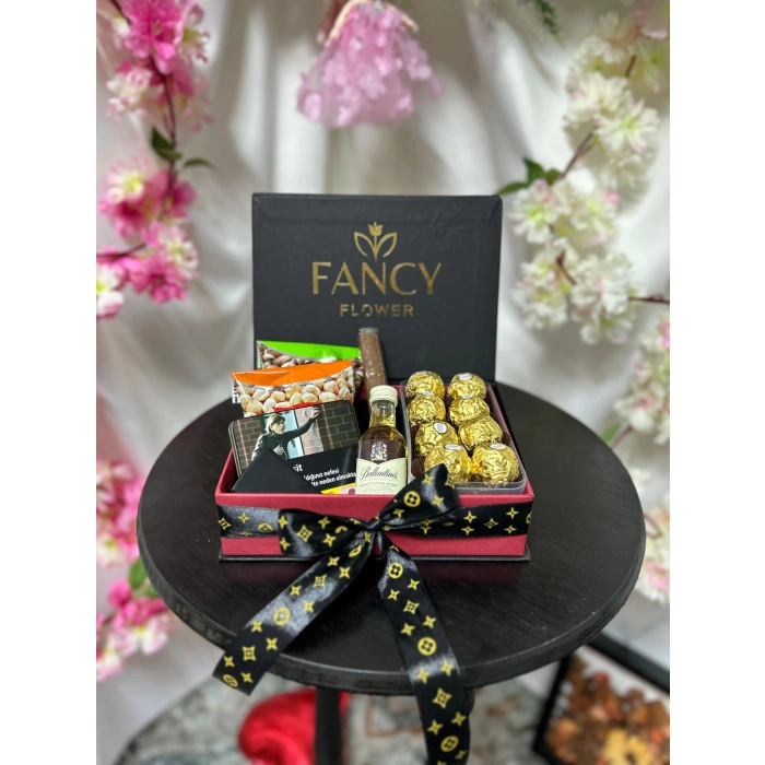 Kapaklı Kutuda Hediye Seti