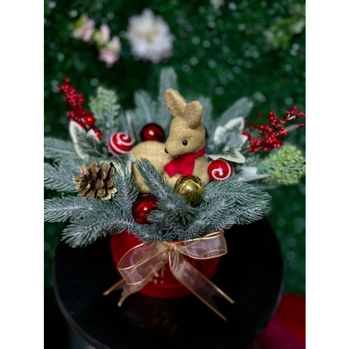 Kutuda Figürlü Yılbaşı Aranjmanı