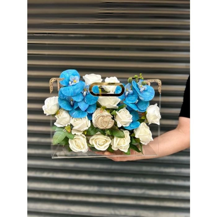 Premium Çantada Mavi Orkideli Beyaz Kadife Güller