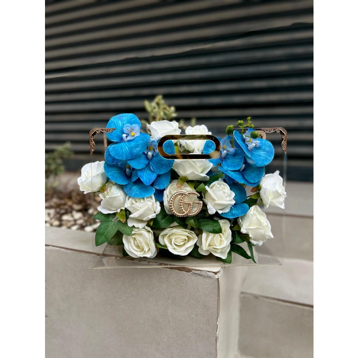 Premium Çantada Mavi Orkideli Beyaz Kadife Güller
