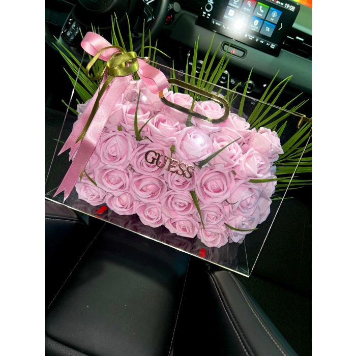 Premium Çantada Pembe Kadife Güller
