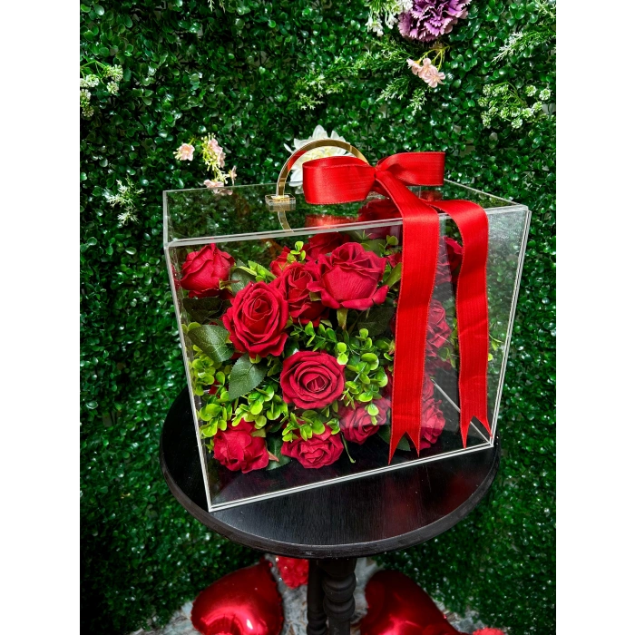 Premium Kutuda Kadife Güller