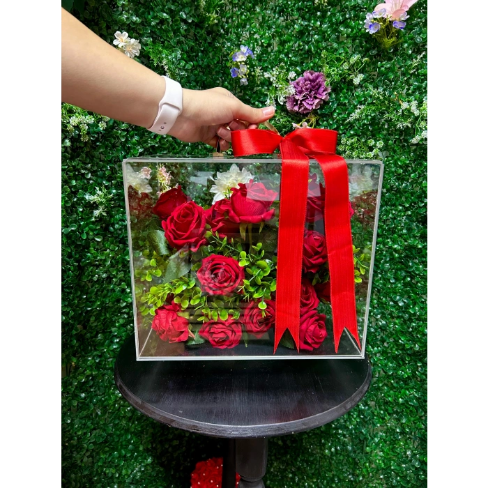 Premium Kutuda Kadife Güller