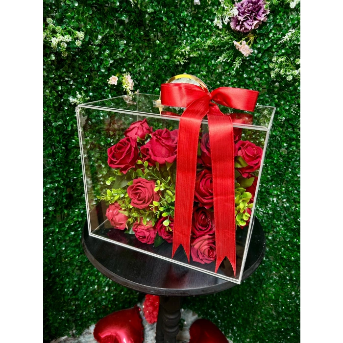 Premium Kutuda Kadife Güller