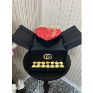 Premium Kutuda Lateks Güller & Çikolata