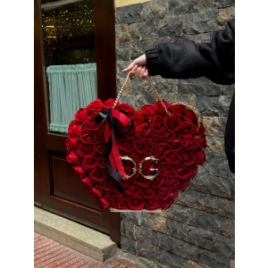 Premium Kalp Çantada Kadife Güller