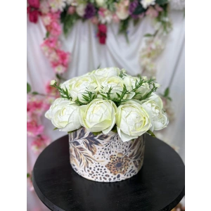 Desenli Kutuda Yapay Şakayıklar